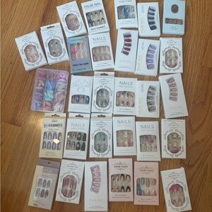 Assorted Press-On Nails Set